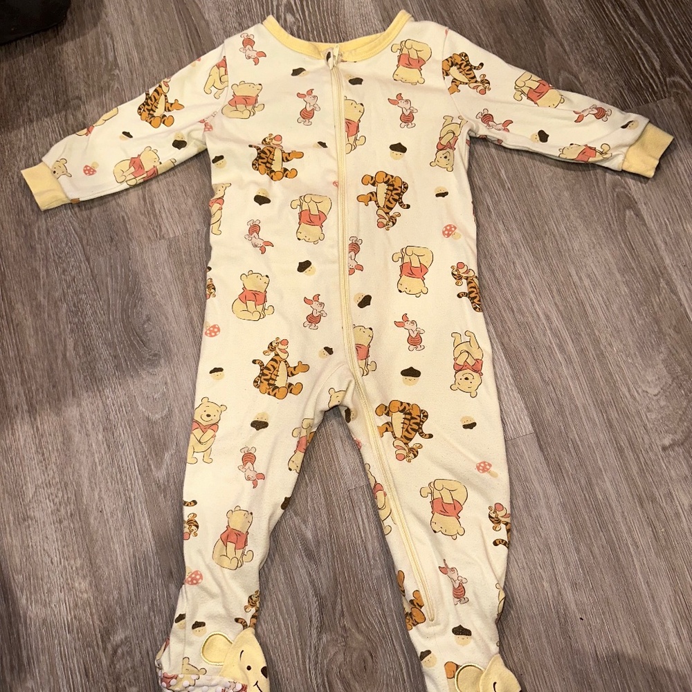 Disney Winnie the Pooh Zippy Pajamas 18-24 month